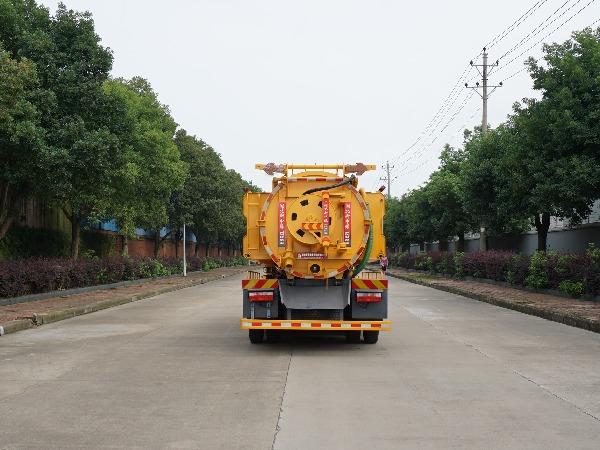 中潔牌XZL5140GQW6型清洗吸污車(chē)